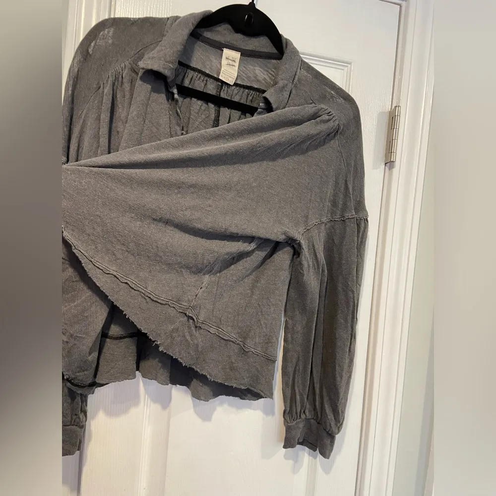 NWOT Free People Size S Gray Rush Hour Peasant Top Raw Hem Linen Long Sleeve - Image 8
