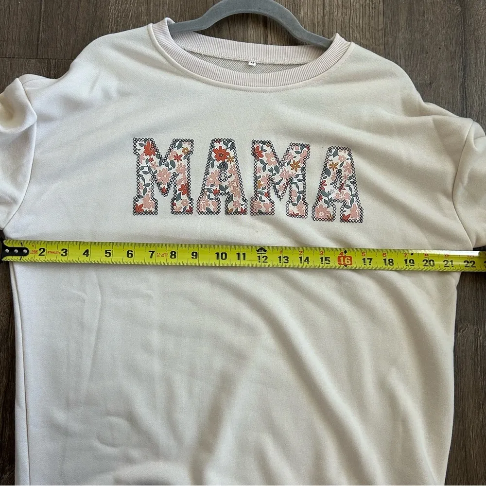 Amazon ‘MAMA’ Cream Crew Neck Sweater M NWOT - Image 6