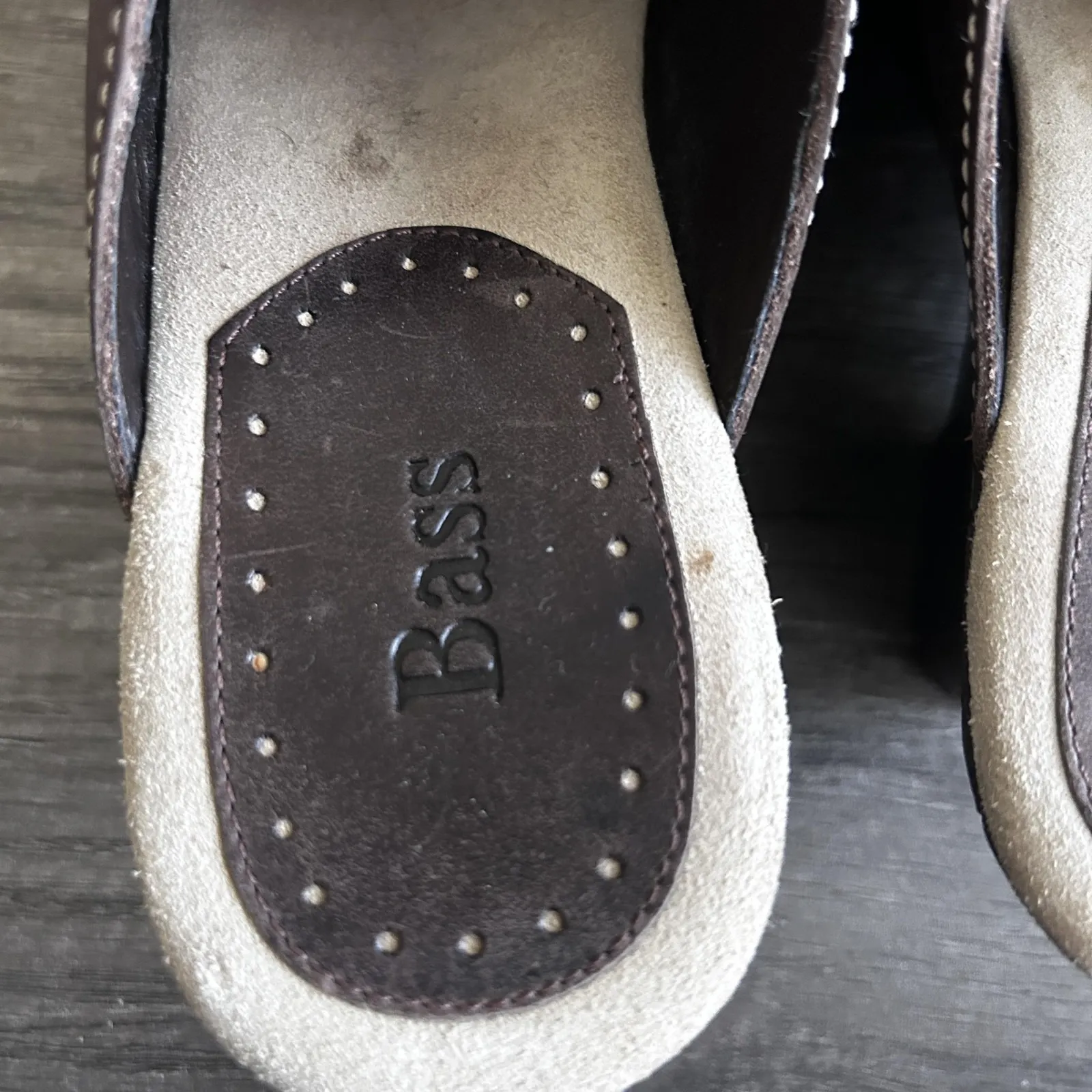 Bass Patsy‎ Shoes Womens Size 8.5 Brown Leather Studded Slip On Wedge Heel Clogs - Image 5