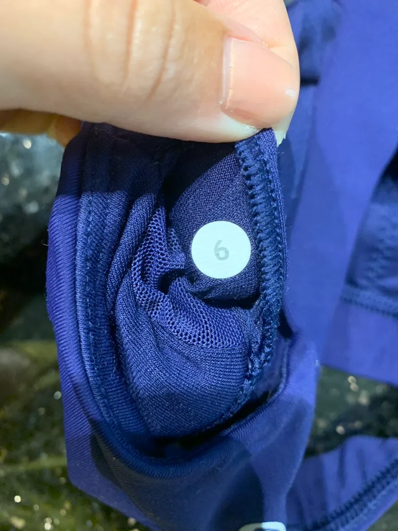 Lululemon Sportbra - Image 3
