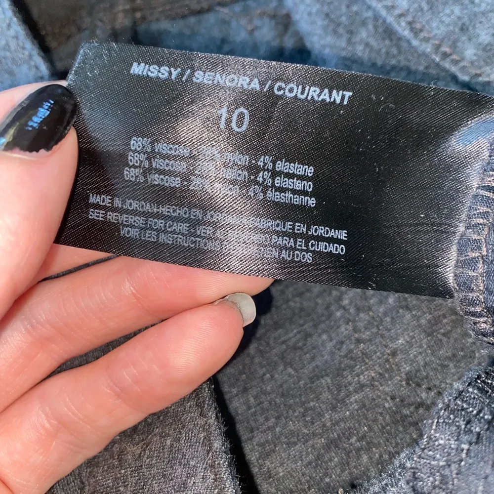 Gray stretchy skinny slacks - Image 5