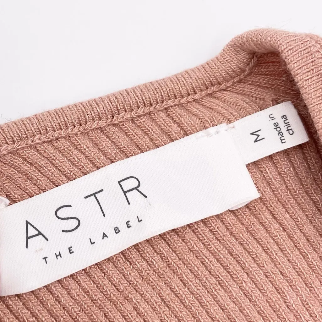 NEW ASTR the Label Rosa Sweater in Blush Women's Size Medium Cut Out Back Ribbed - Image 7