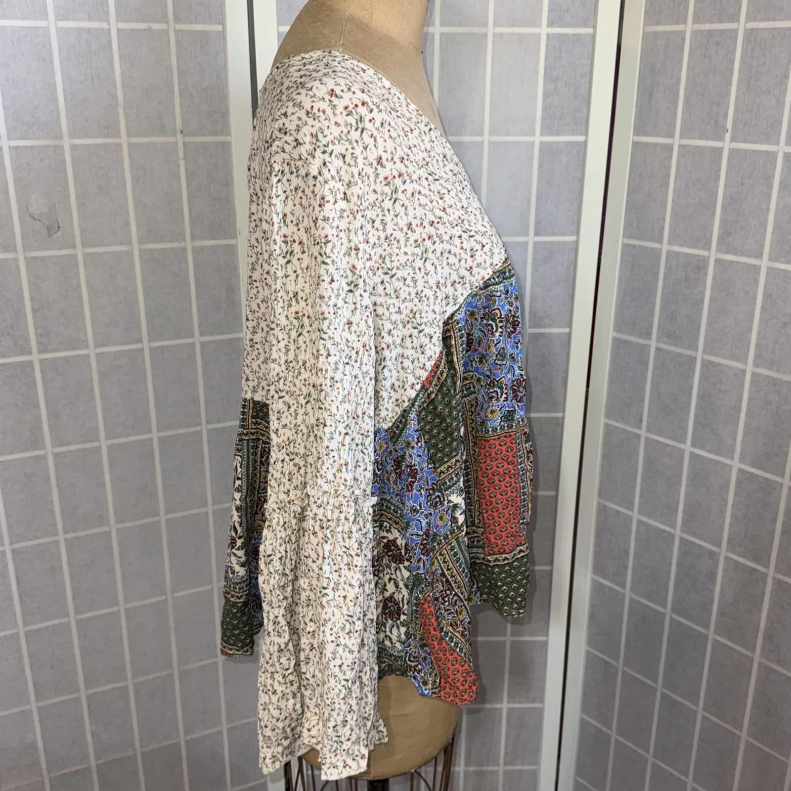 Three Bird Nest Gypsy Hippie Bell Sleeve Jaded Floral Boho Peasant Blouse Top Sm - Image 6