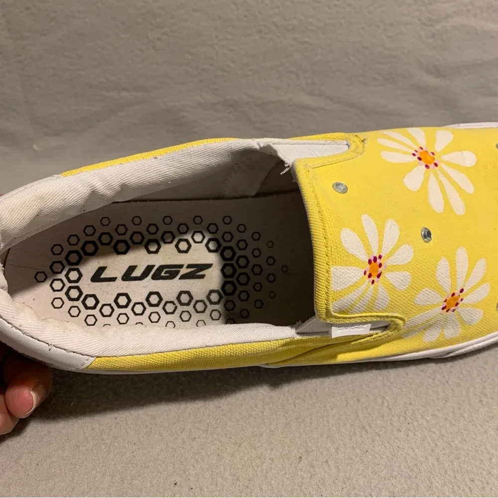 LUGZ Vibrant Yellow with White Daisies Slip On Sneakers. Women’s SZ 10.5 Casual - Image 6