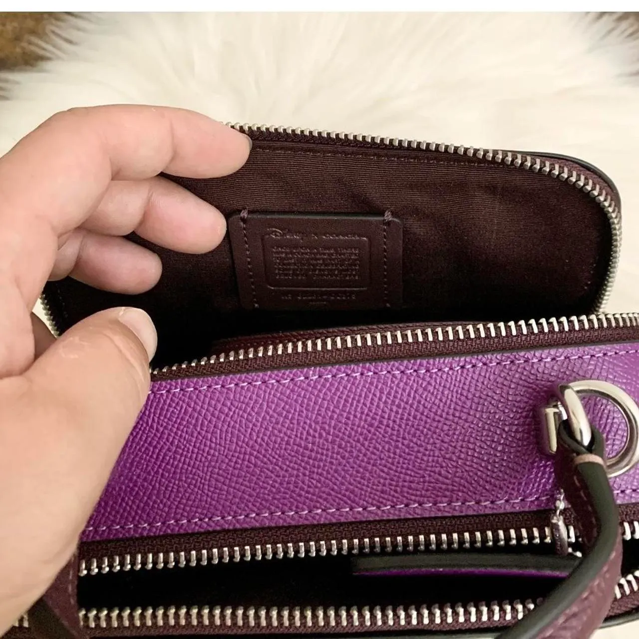 Coach Disney Ursula Motif Crossgrain Leather Box Crossbody Handbag - Image 5