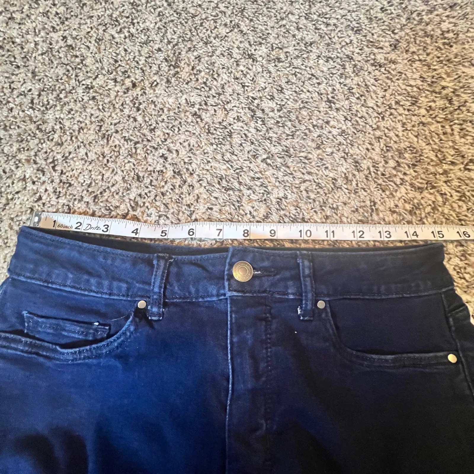 Croft & Barrow Women's Dark Wash Denim Cropped Wide Leg Jeans Size 8 - Image 4