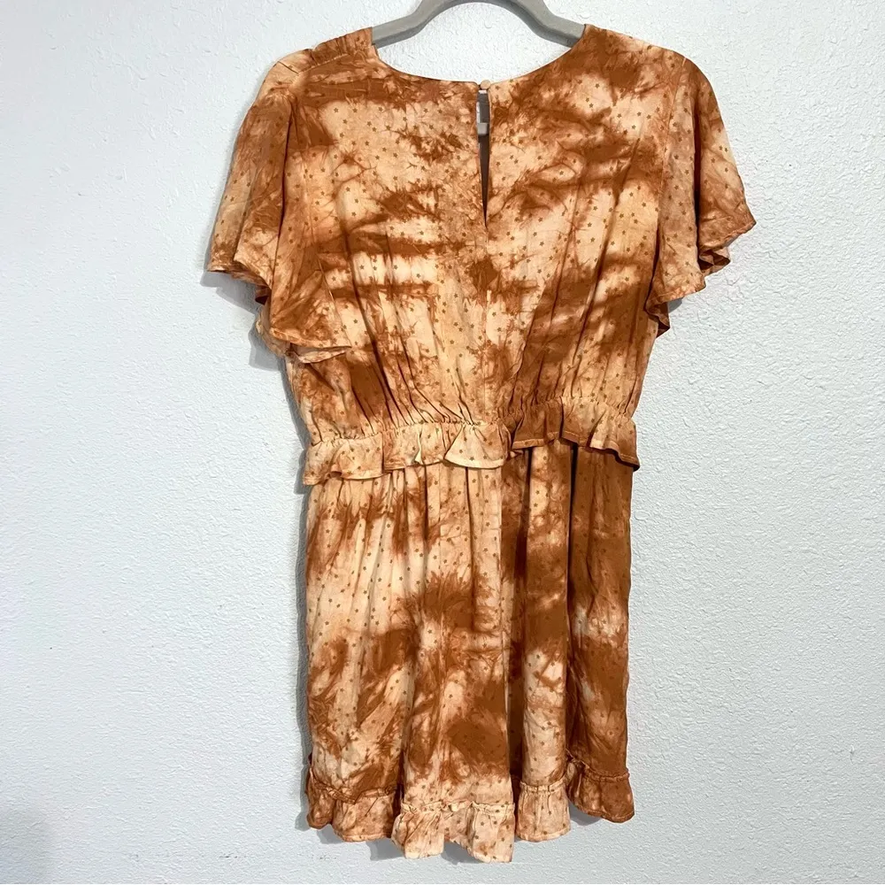 NWT Storia Star Rustic Tie Dye Plunge Neck Romper Size Medium - Image 5