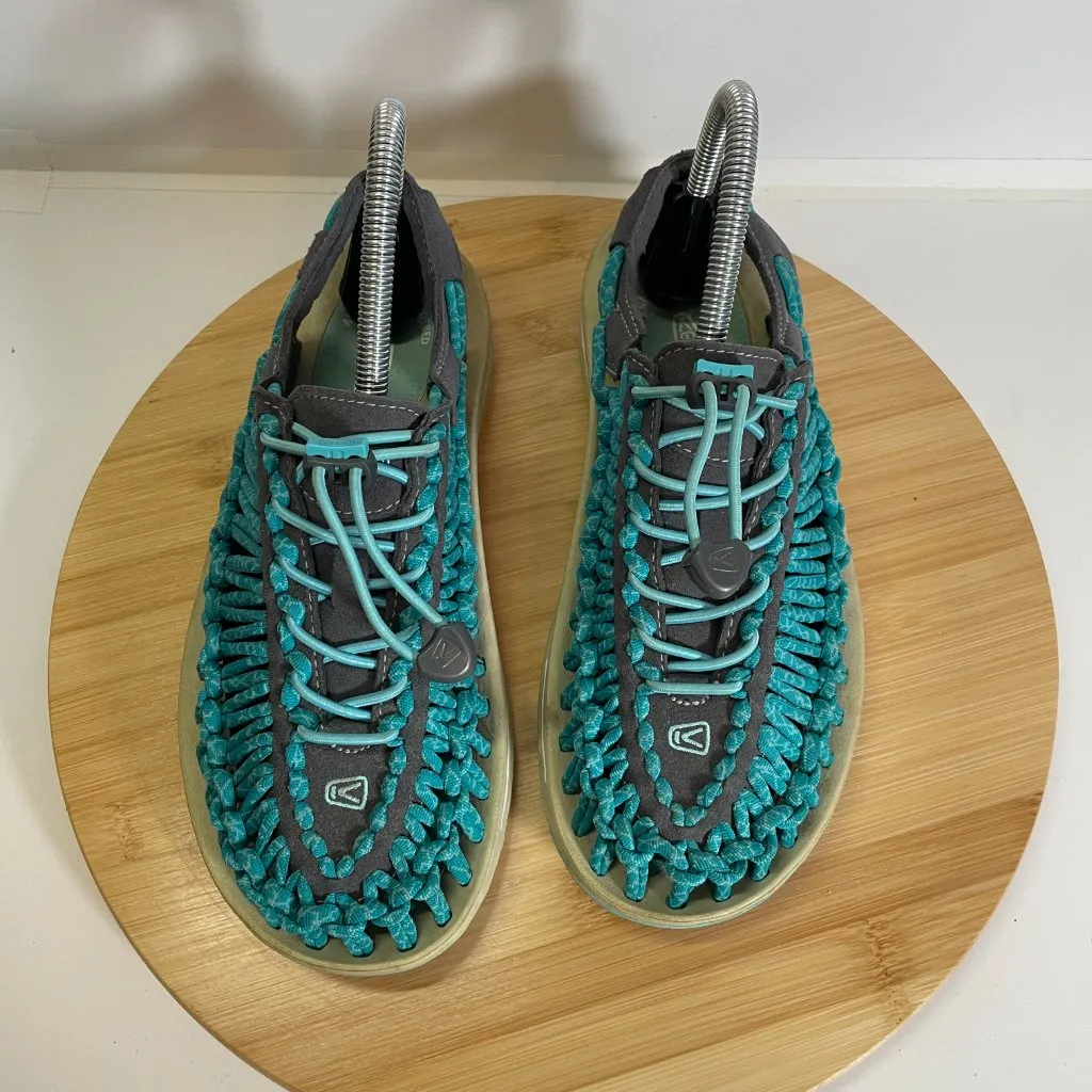 Keen Women 7 Blue Gray Uneek Sandal Bungee Cord Slip on Gorpcore Hiking Outdoor - Image 6