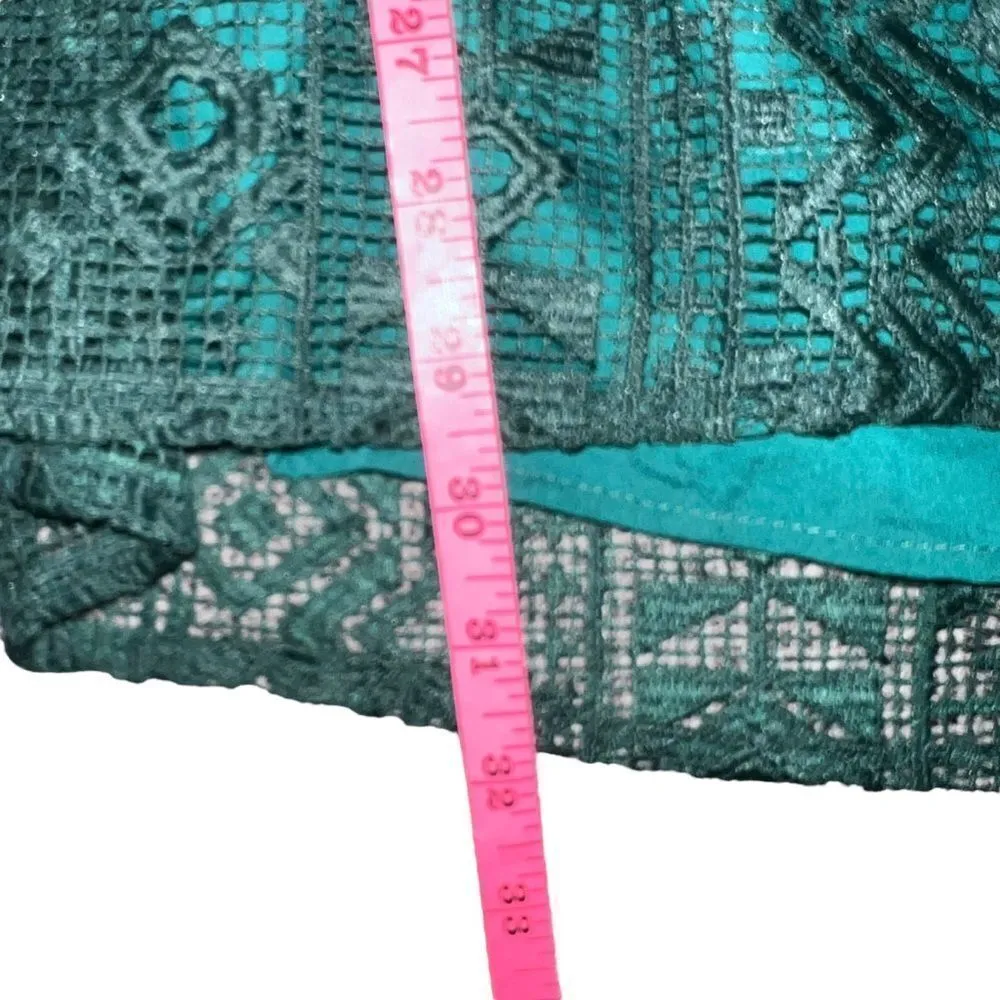 Little White Lies For UO Abi Geo Lace Dress NWT Medium - Image 9