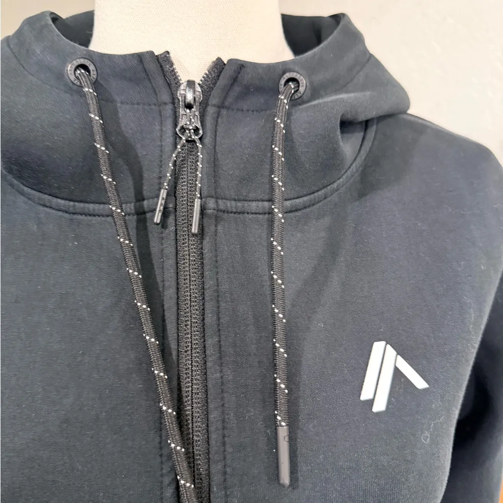 Alphalete Women's Black Zip-Up Hoodie - Image 2