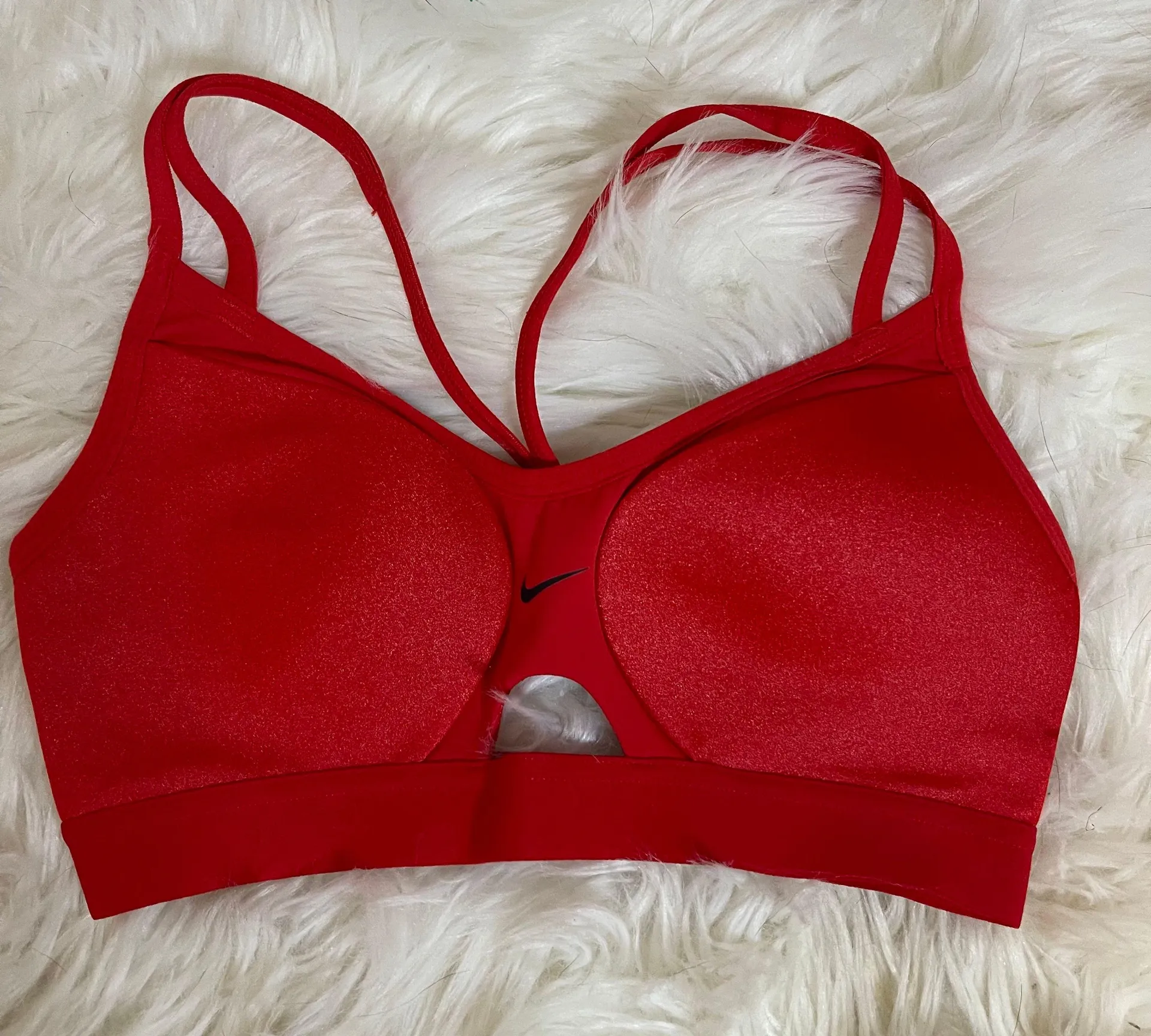 NWOT  Red Motion Adapt Sports Bra, S - Image 2