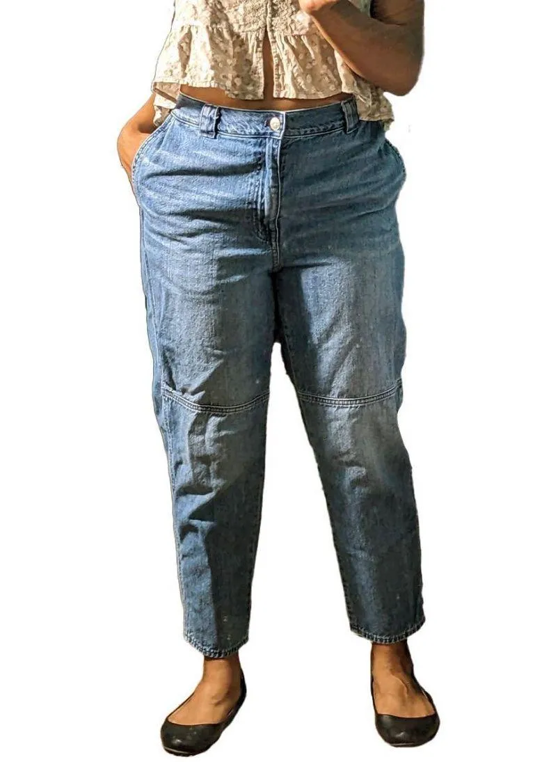 High-Rise Tapered Jeans in Ventnor - Image 3