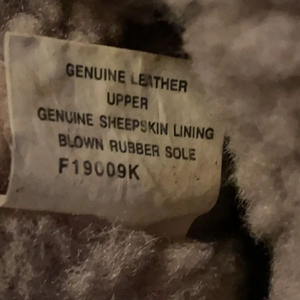 UGG Bailey Button Boot Size 6 - Image 10