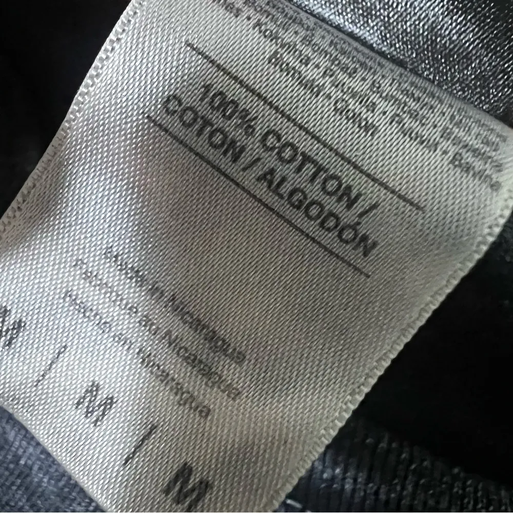 Santa Cruz Skateboards Daisy tee Black fade Blue Long Sleeve Tee 9ps Y2K Size M - Image 8