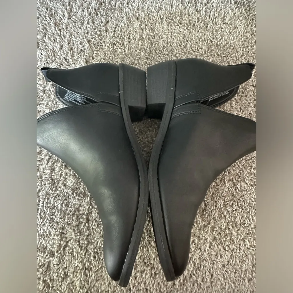 Universal Thread Black Shoes - Image 7