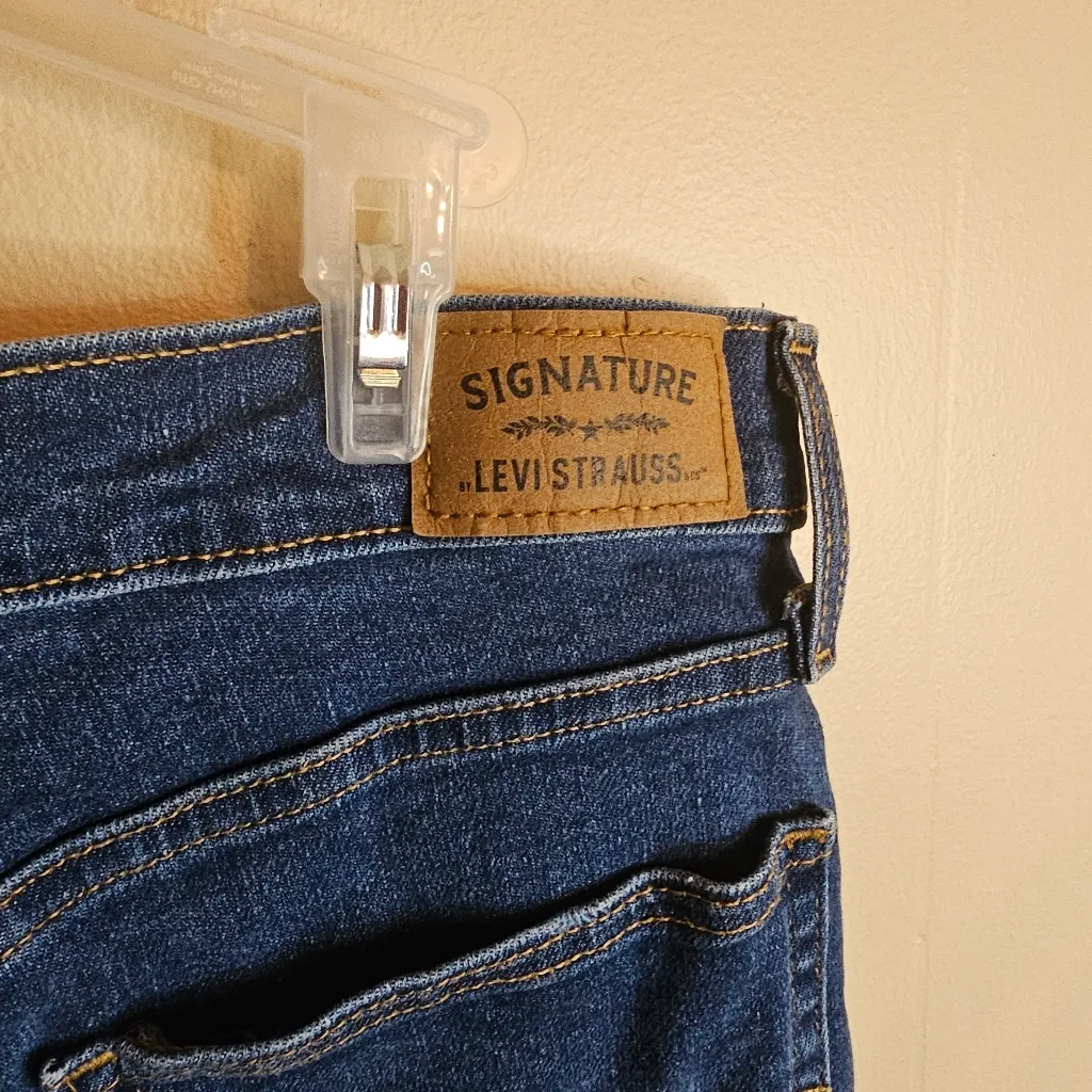 Signature by Levi Strauss & Co. Heritage High Rise Straight Jeans Size 10 - Image 3