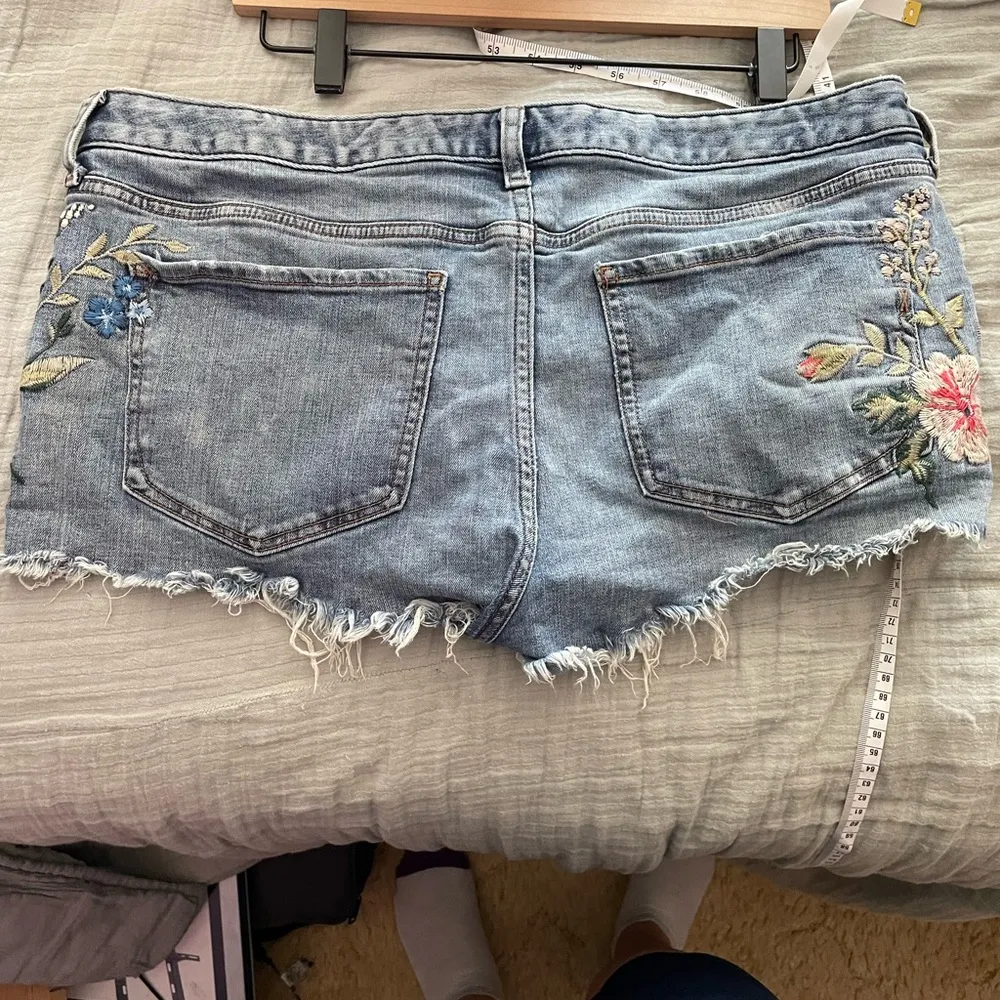 Express Shortie size 12 - Image 3