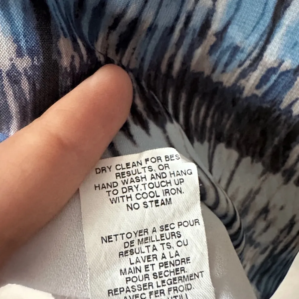 Karen Kane Blue Print Layered Hem Sleeveless Tank Top Women’s M - Image 7