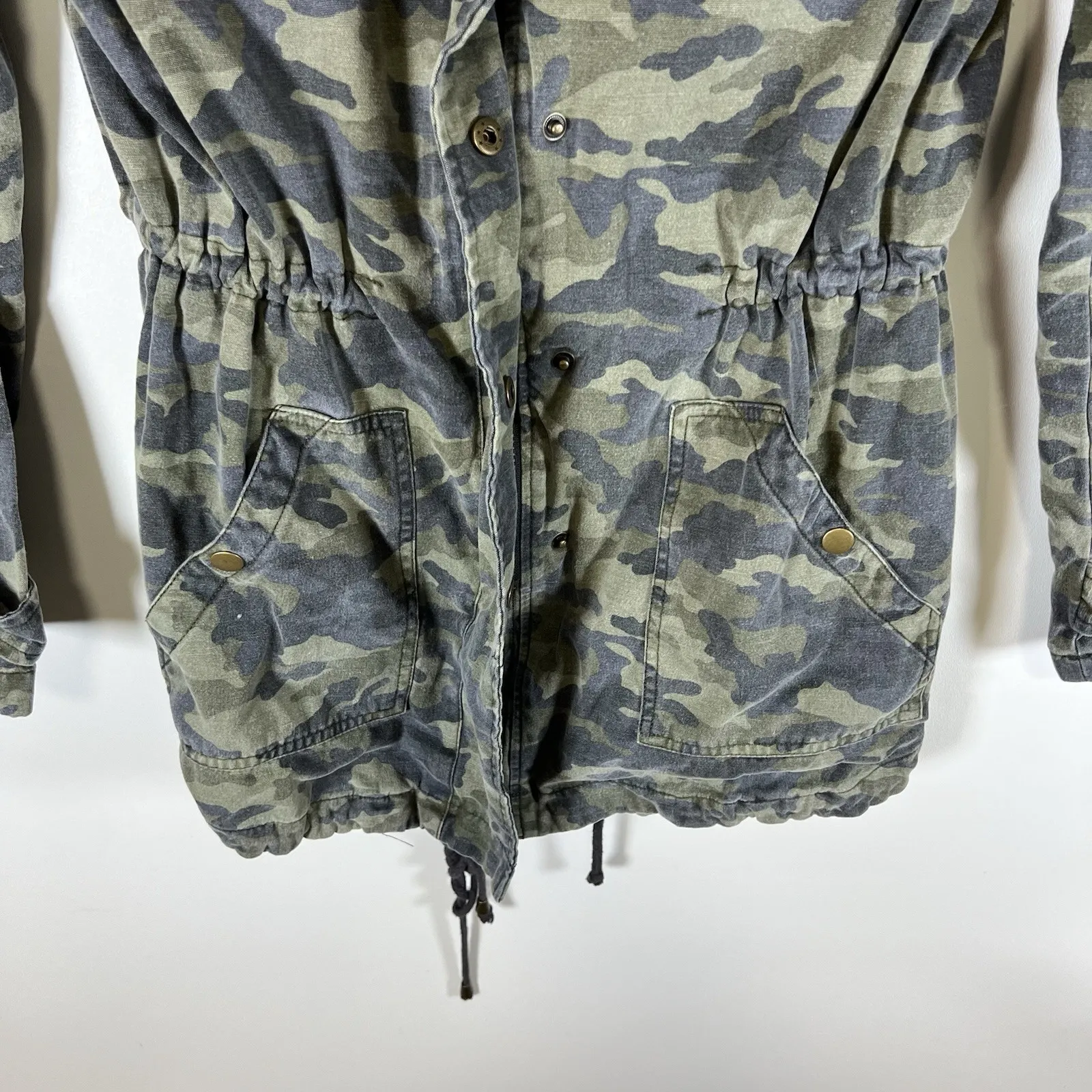 Velvet by Graham & Spencer Womens Jacket Small Utility Military Hooded Oversized Green - Image 3