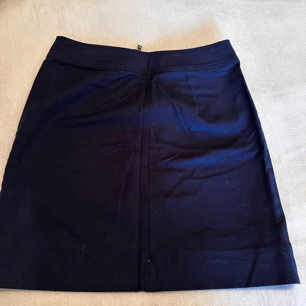 Navy Ann Taylor skirt - Image 2