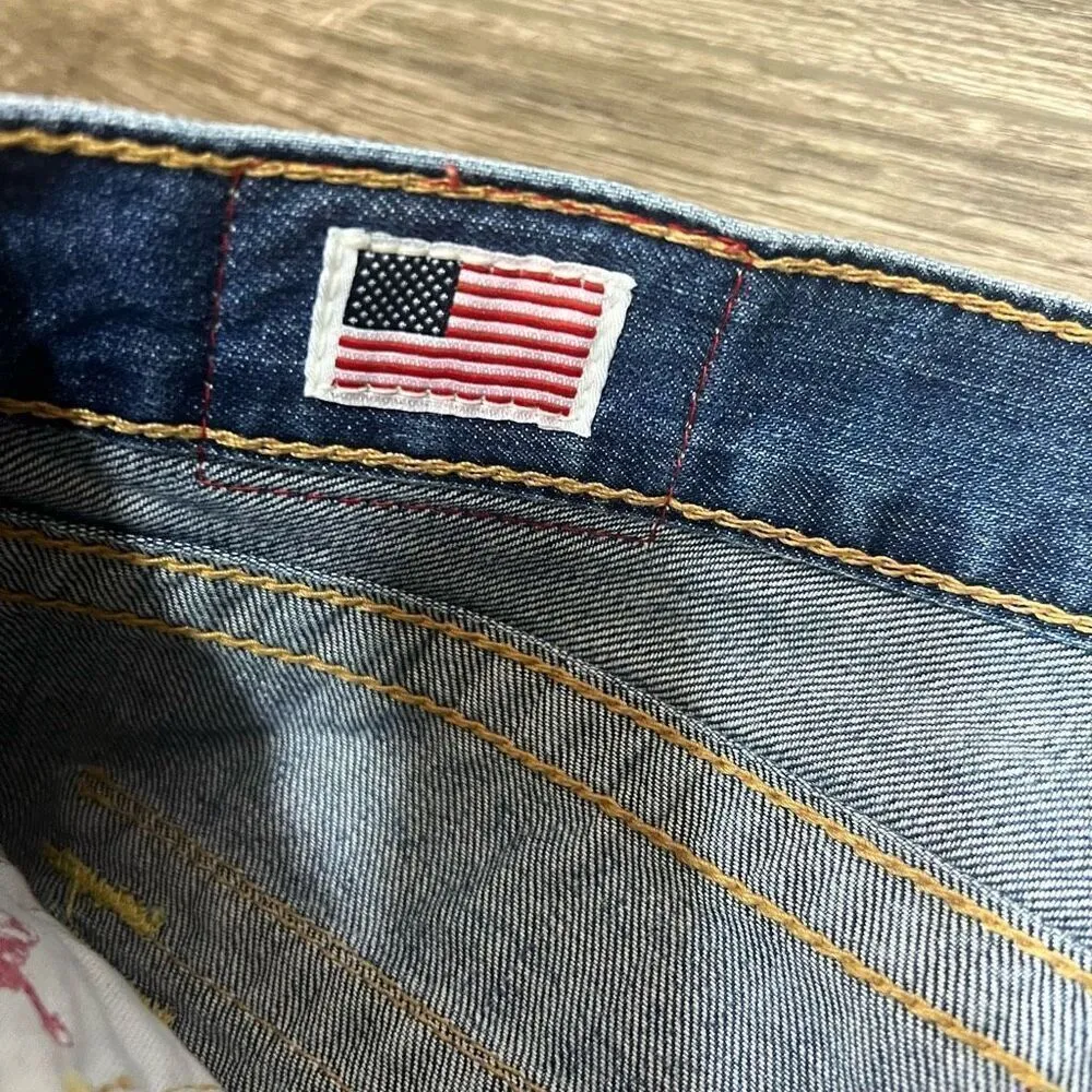 True Religion Riley Denim Jean Knee Shorts Raw Hem Distressing Button Fly Sz 26 - Image 6