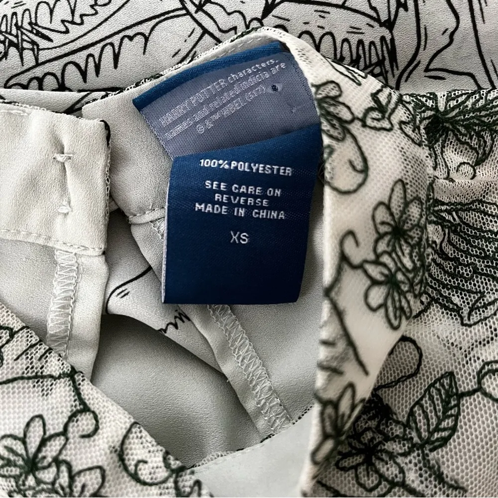 Boxlunch Collection Harry Potter High Neck Light Green Sleeveless Blouse, Sz XS - Image 10