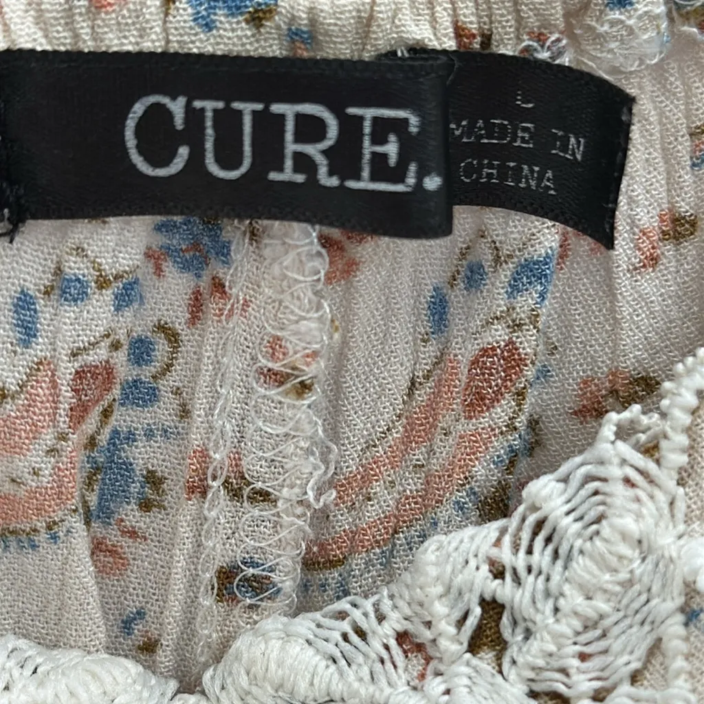 Cure Floral Paisley Square Neck Line Crochet Lace Accent Sleeveless Tank Top L Tan Size L - Image 9