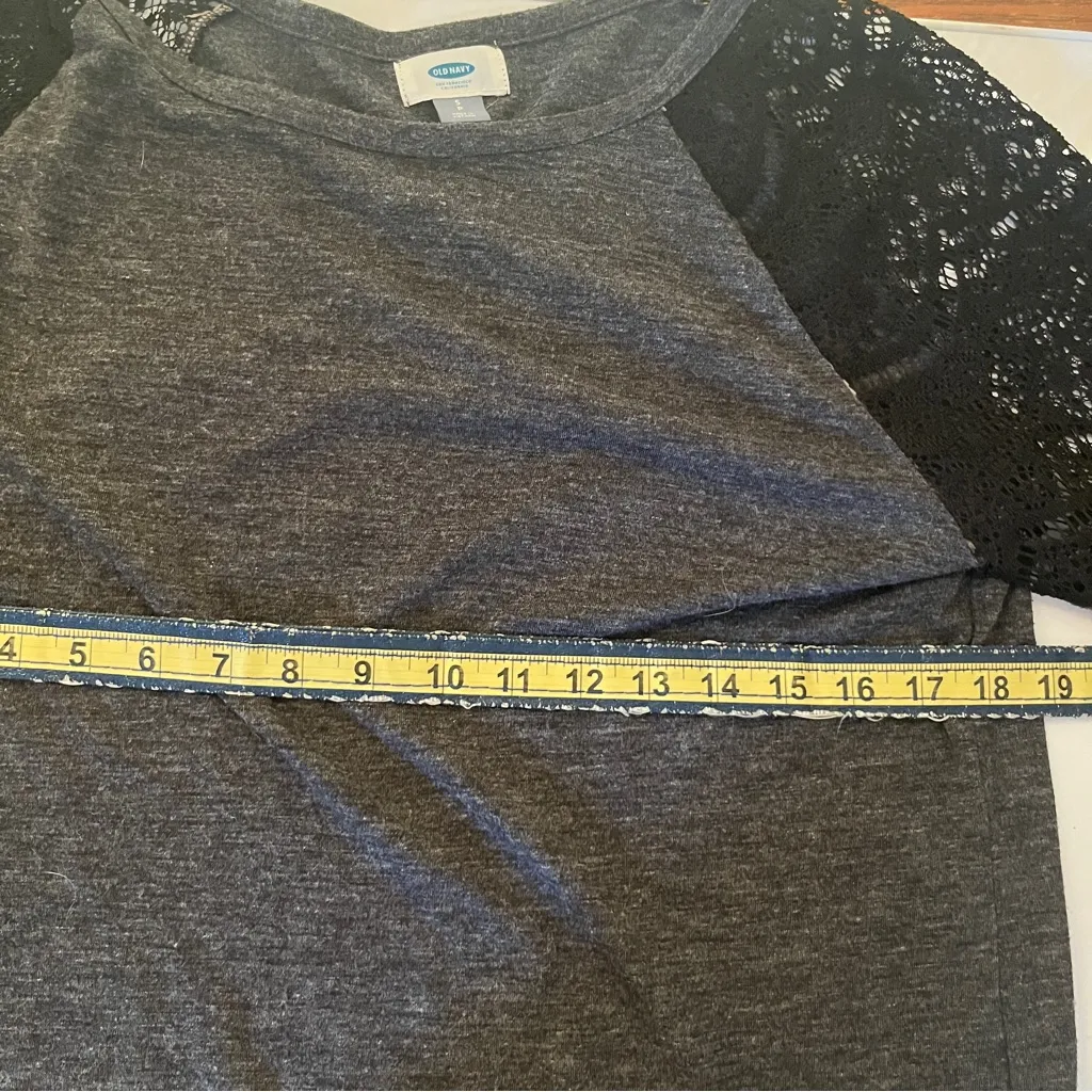 Old Navy Dark Gray Lace Sleeve Long Sleeve Top - Image 6