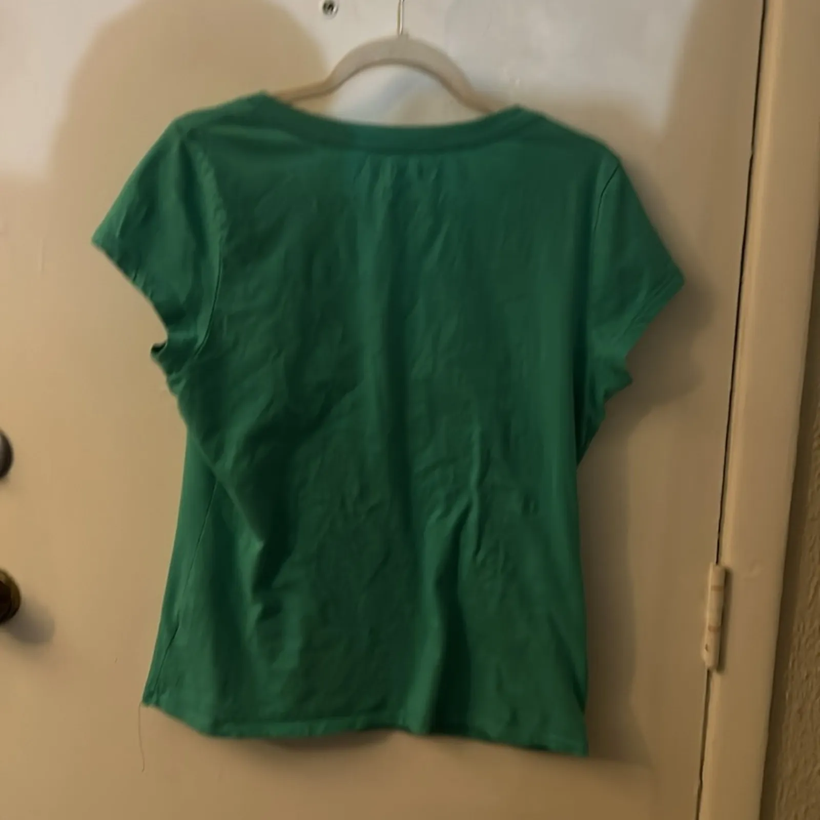 Aeropostale Spell Out Green Logo V-Neck Tee XL Short Sleeve Casual Comfy Preppy - Image 4