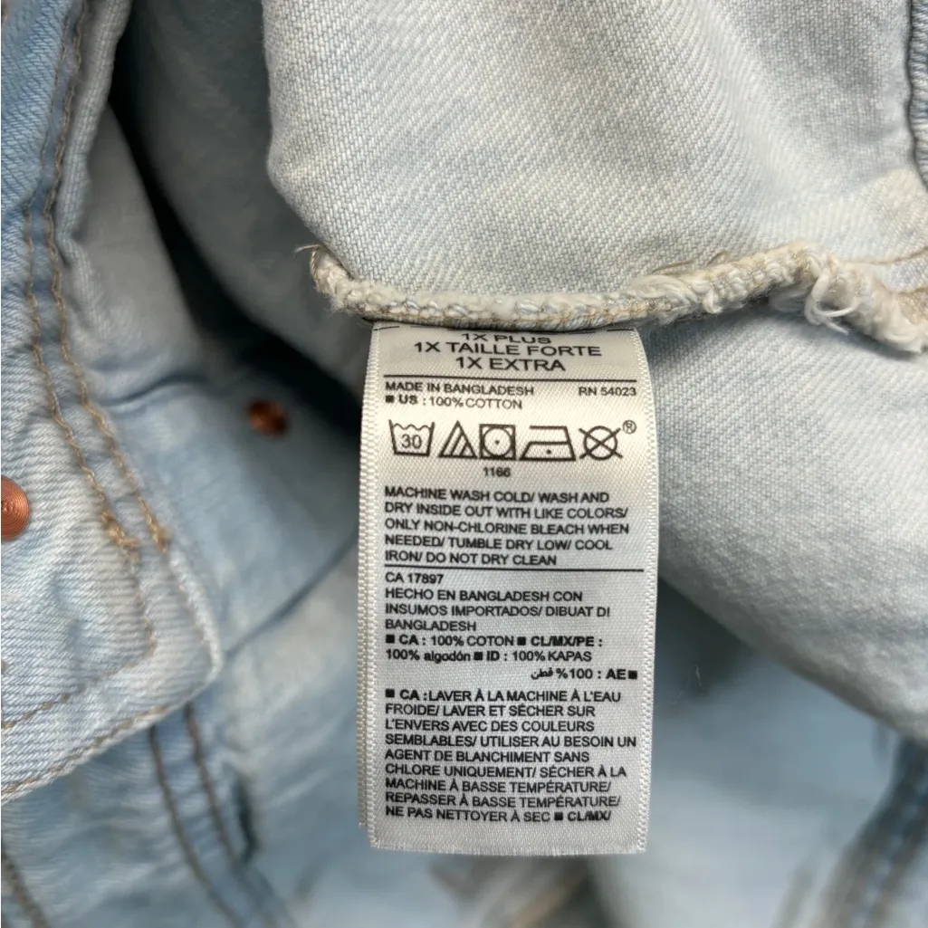 Old Navy Light Wash Denim Button Up Jacket - NEW - Size 1X - Image 4