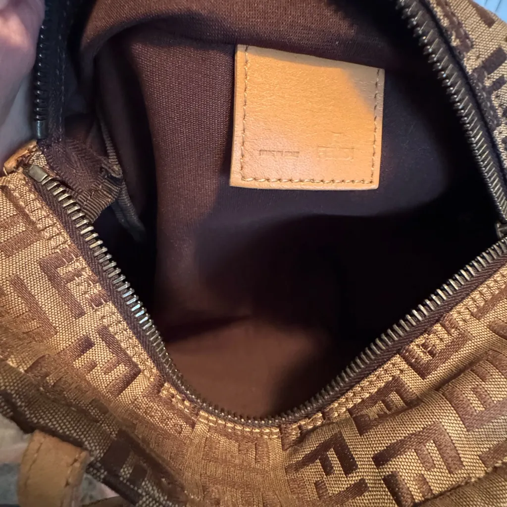 💖Sweet little Fendi!💖 - Image 4