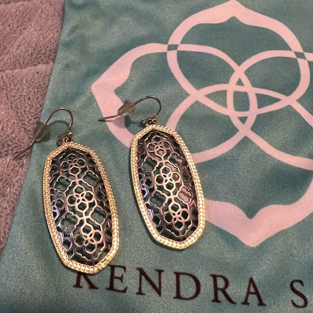 Kendra Scott Elle Drop Filigree Earrings - Image 3