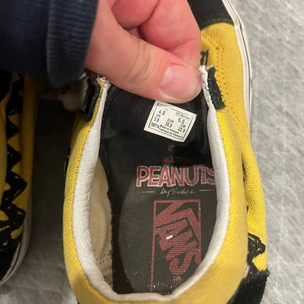 Vans Charlie Brown Black/ Yellow Graphic Sneakers - Image 2