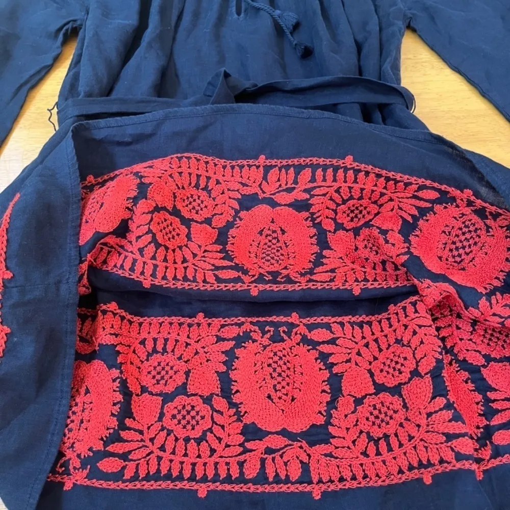 J.Crew XS S Navy Linen Oversized Short Dress Belted Red Floral Embroidered Tunic - Image 4