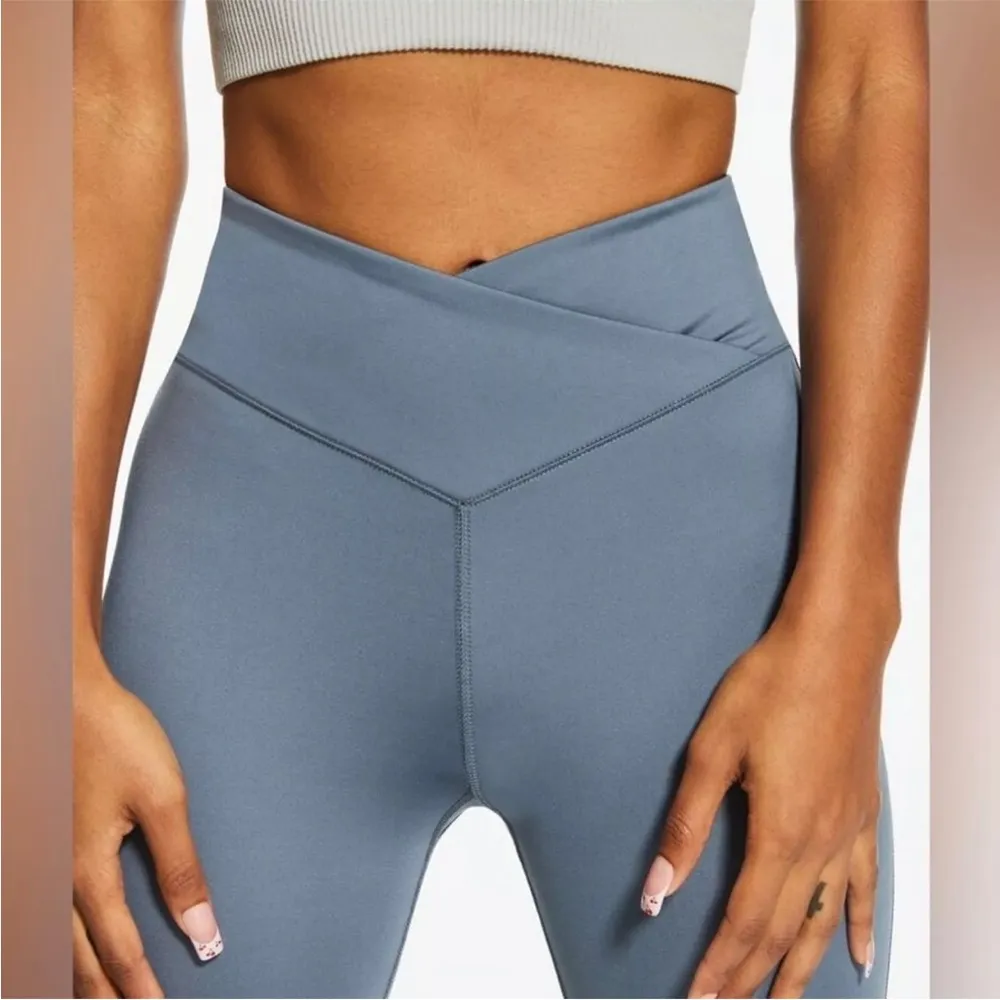 AEROPOSTALE Flare Flex Crossover High-Rise Pants Gray S - Image 5