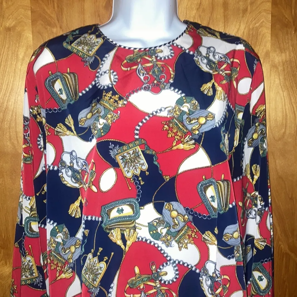 Red White Blue & Gold Print Crest Le Caviar Blouse Size Medium - Image 2