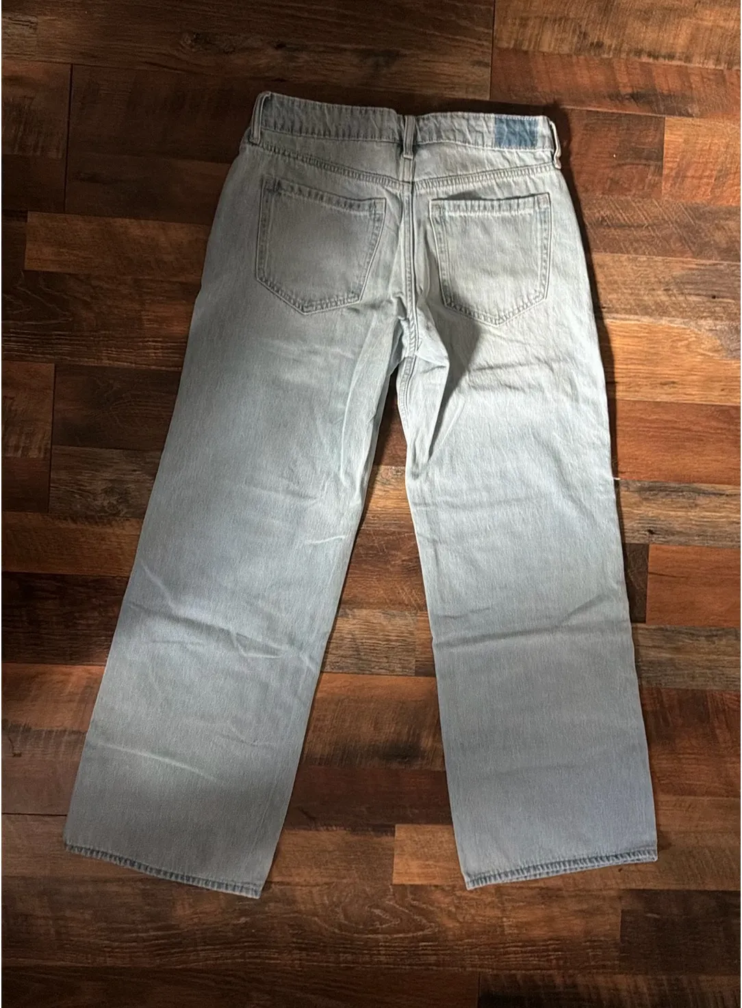 Hollister Low-Rise Baggy Jeans - Image 2