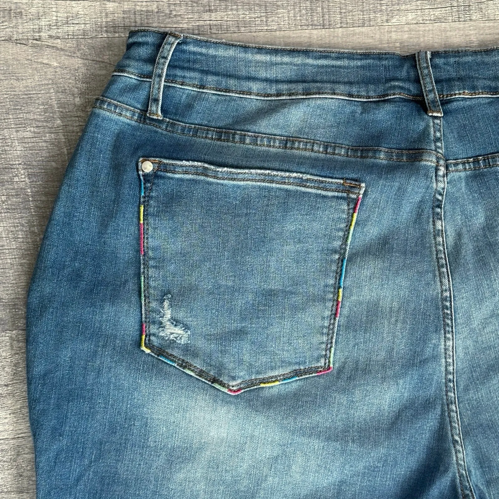 Judy Blue NEW Distressed Skinny Jean 24W High Rise Rainbow Embroidered JB88286 - Image 6