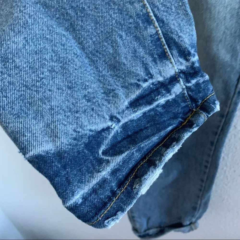 Universal Thread High Rise Straight Leg Jeans 6 - Image 5