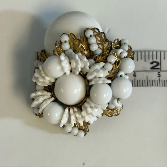 Miriam Haskell Vintage Layered White‎ Flower Pin White - Image 8