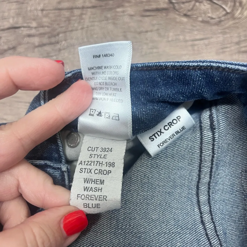 AMO DENIM‎ STIX CROP JEANS size 25 Blue - Image 8