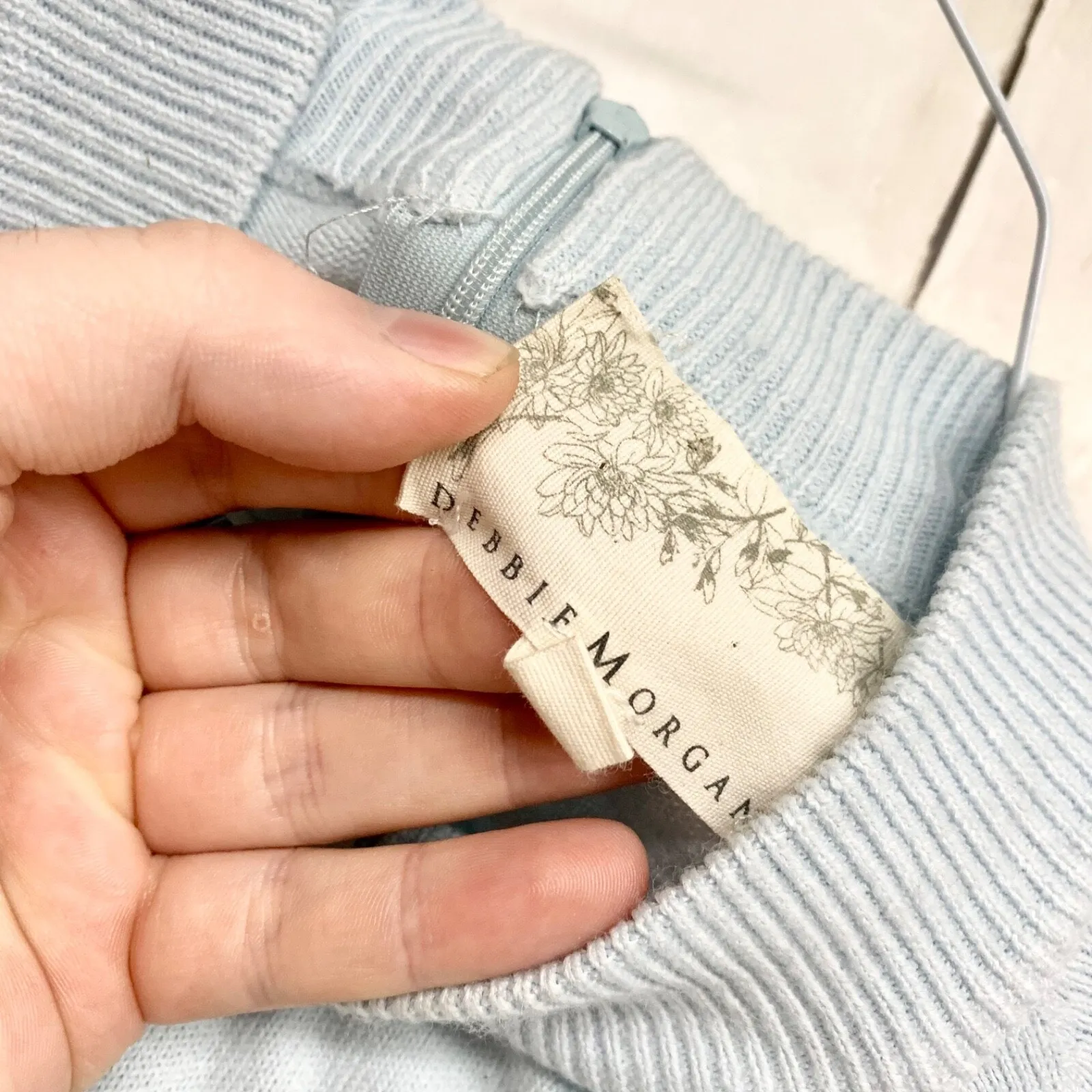 Debbie Morgan Sweater Women Size Large Mock Ribbed Neck Zip Back Light Blue - Image 6