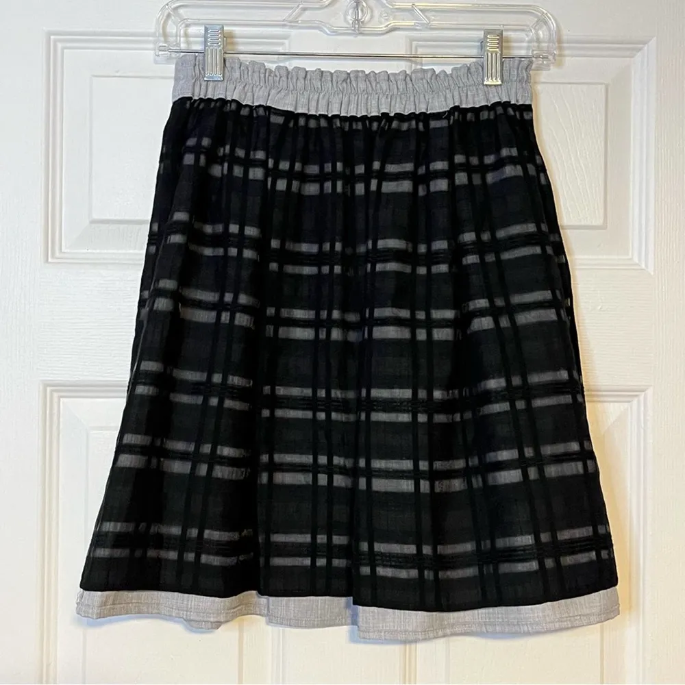 Gray/Black Plaid Overlay Reversible Skirt - Image 9