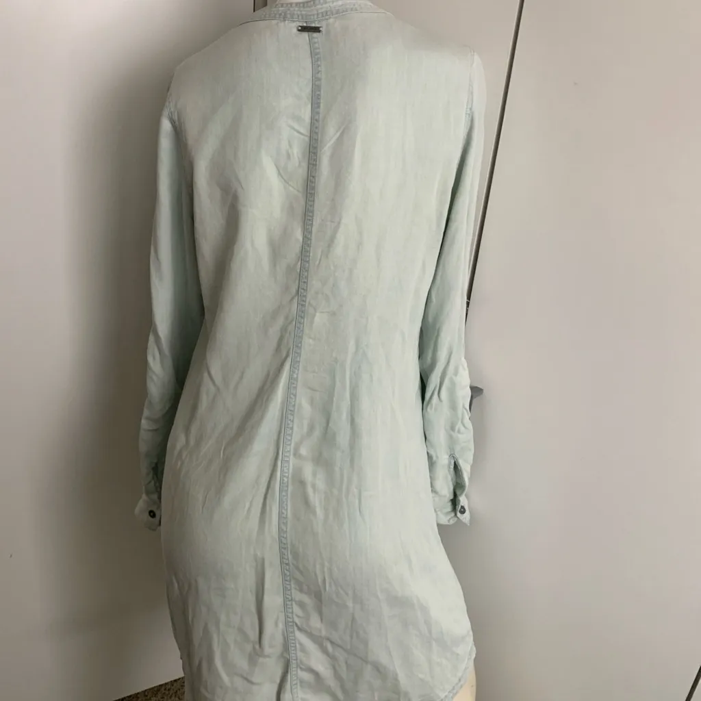 chambray long sleeve roll tab blue size medium tunic blouse - Image 7