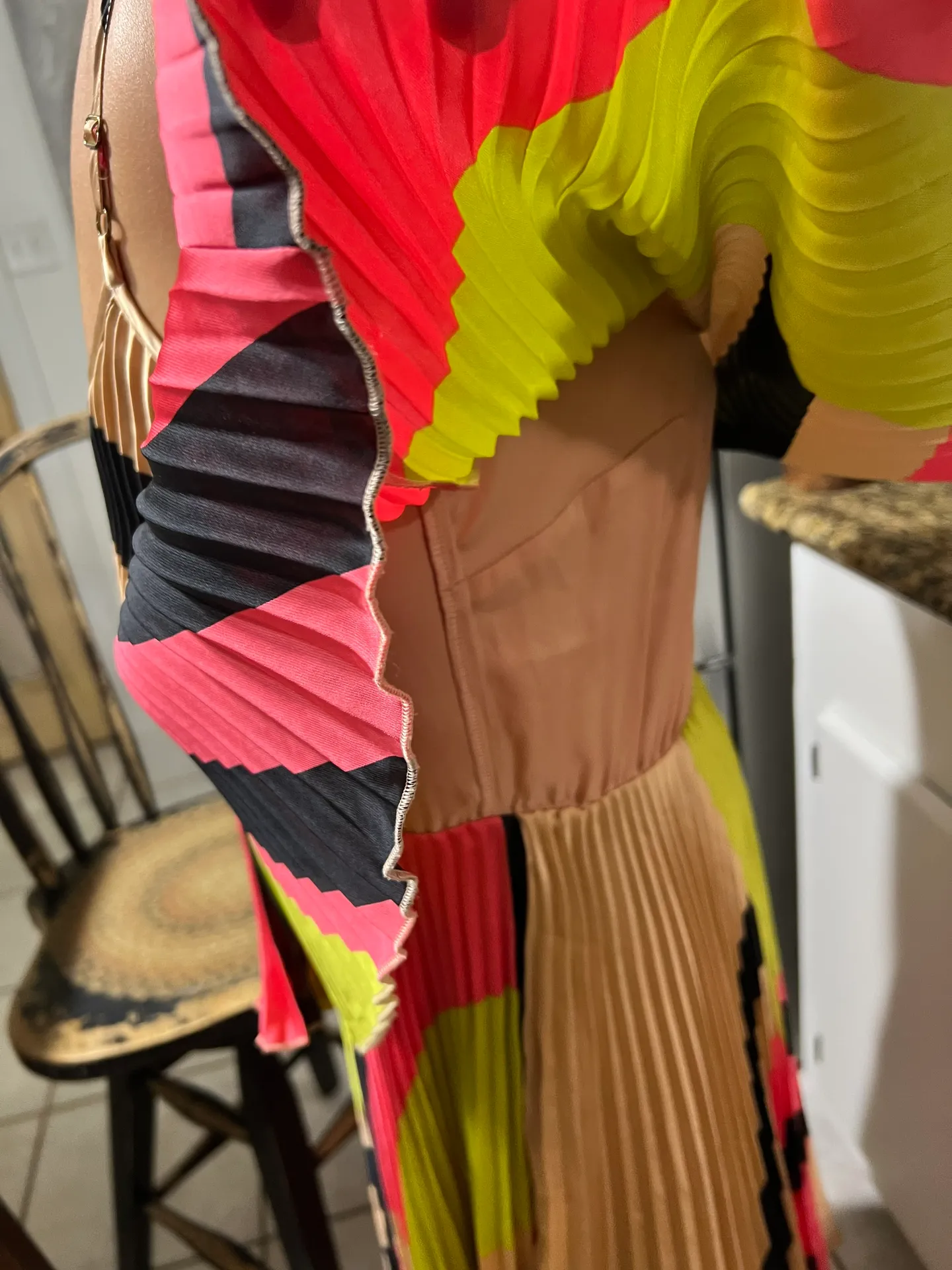 Vintage  Pleated Dress Size S - Image 4