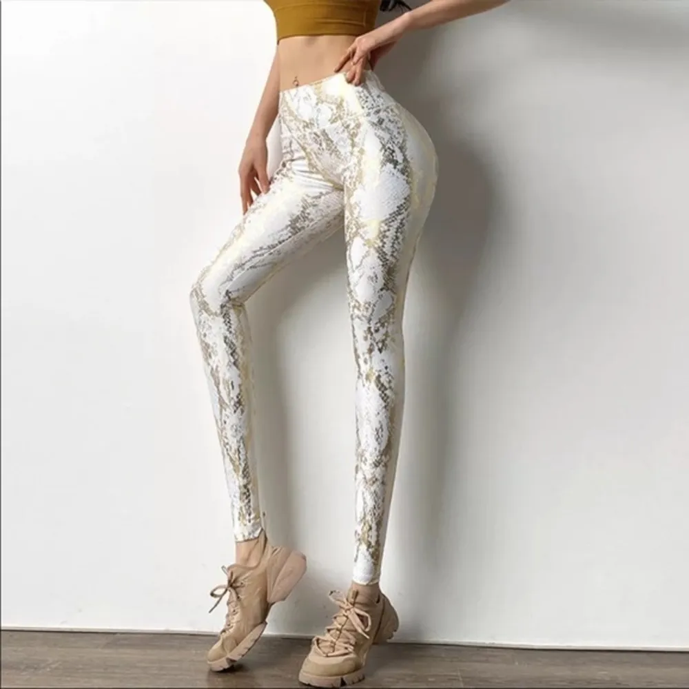 Scrunch Bum Metallic Foil Leggings Snakeskin - Image 6
