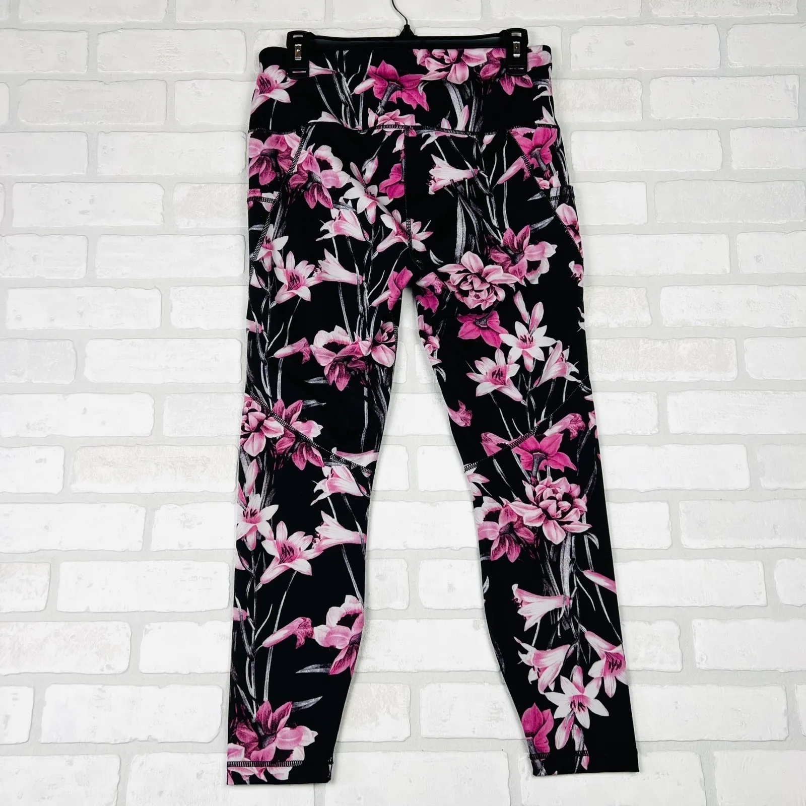 YOGALICIOUS Women's Black Pink Floral Lily Print Active Leggings Size LG Pockets - Image 15