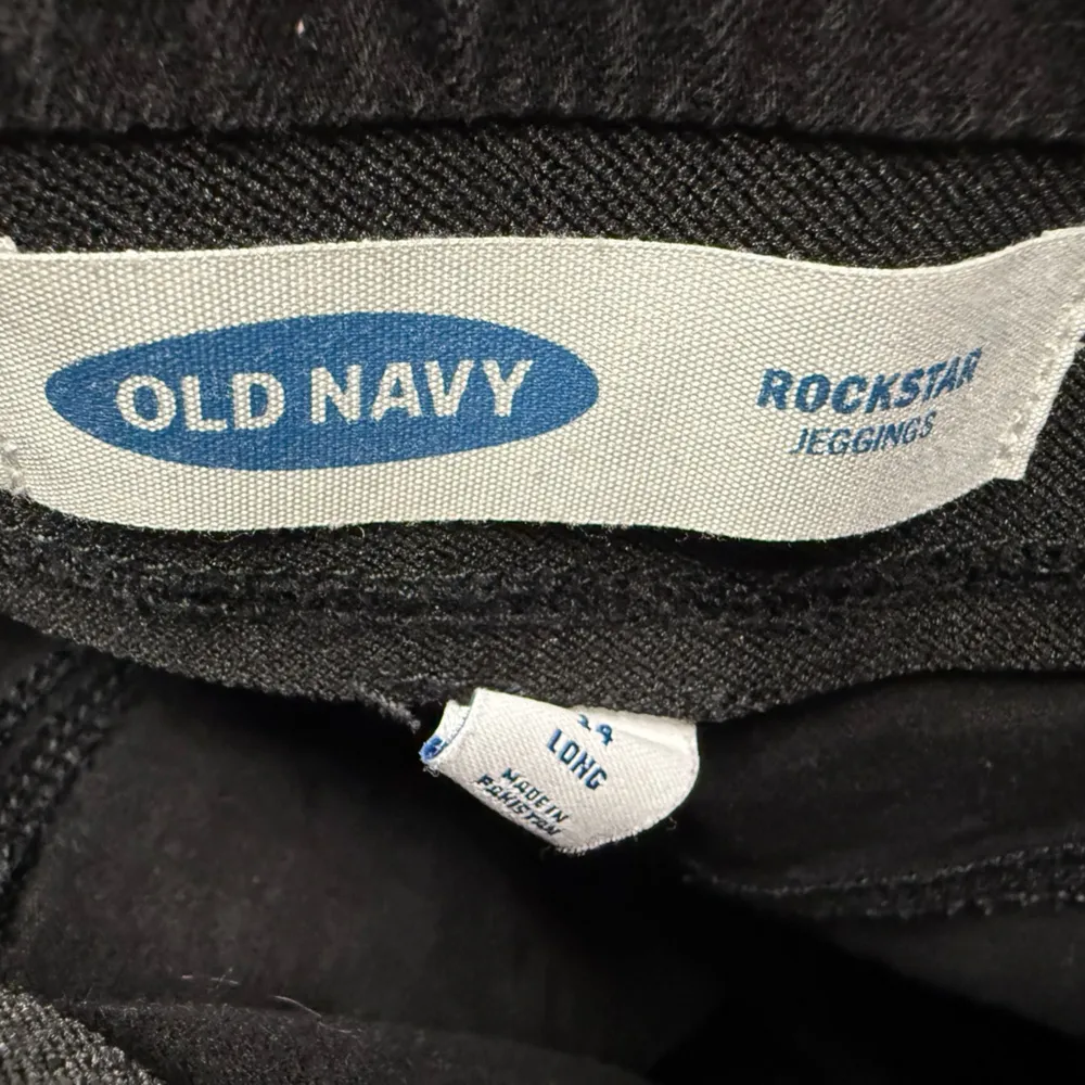 Old Navy Black Rockstar Pull On Stretch Jeggings Tall - Image 4