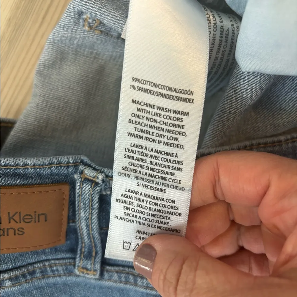 Calvin Klein Jeans Size 12, no stretch, waist is 16, inseam is 26 - Image 3