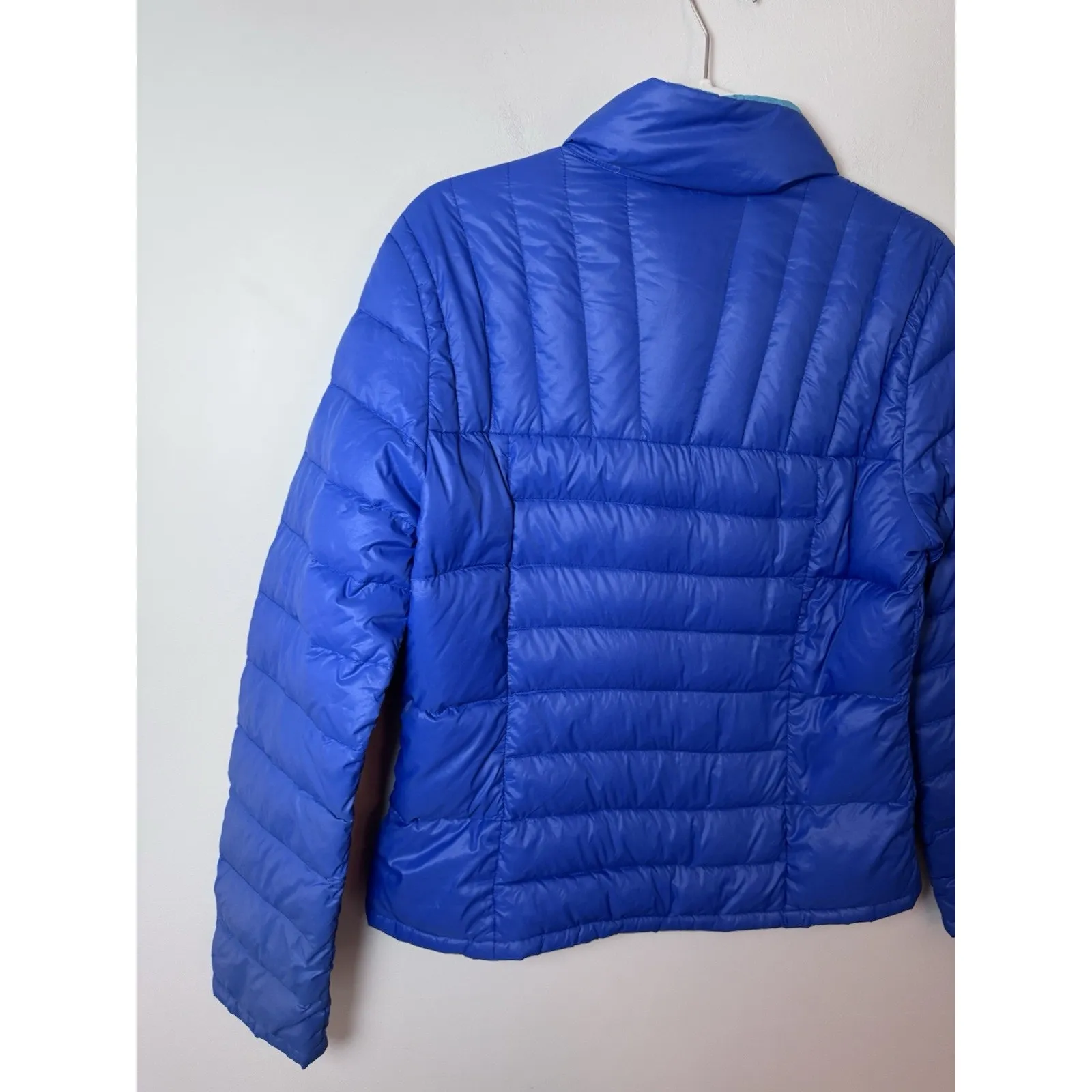 Bernardo Goose Down Jacket Women’s M Blue Nylon Quilted Lightweight Outerwear - Image 11
